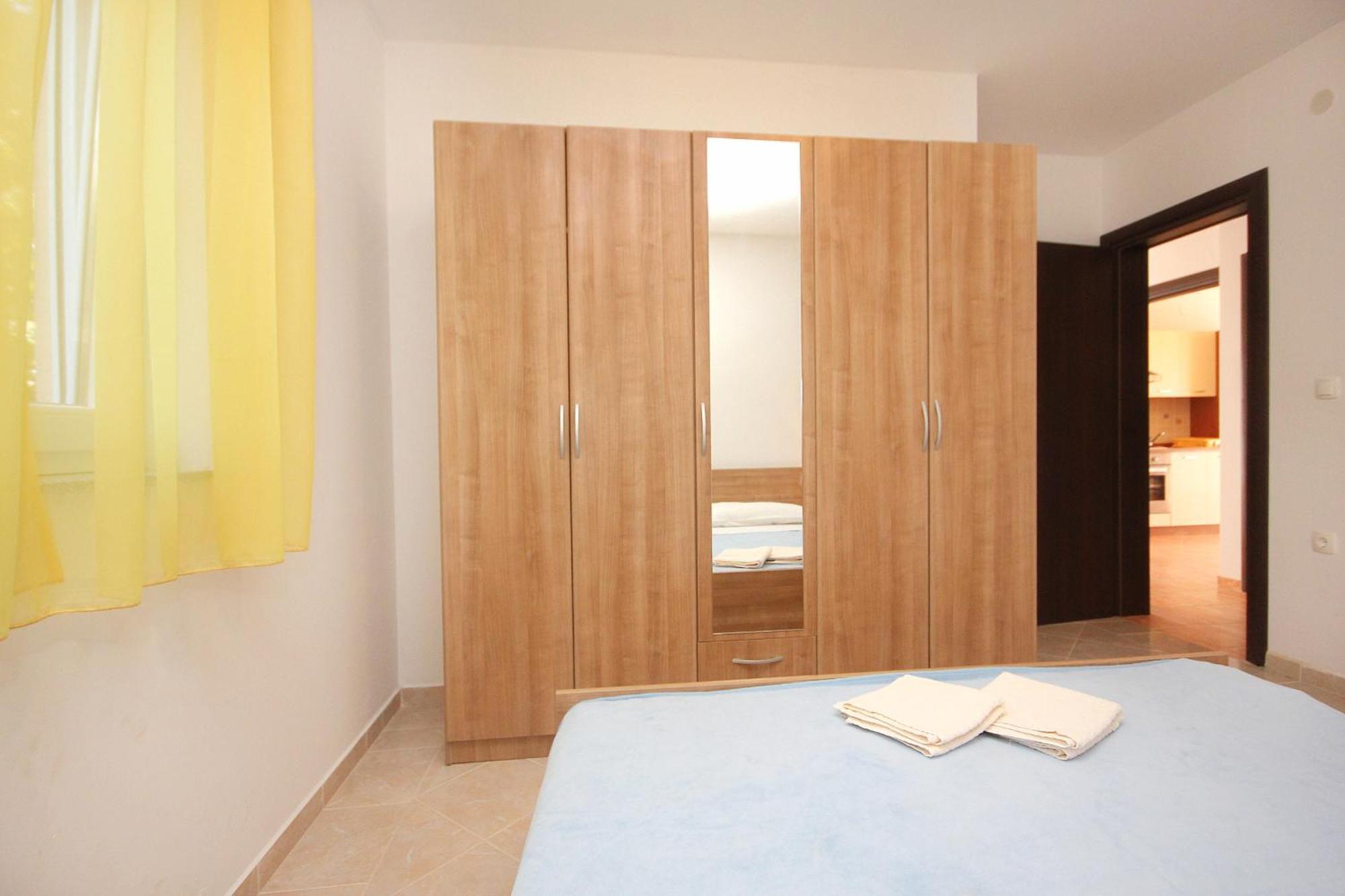 Apartments By The Sea Vlasici, Pag - 9324 Rom bilde